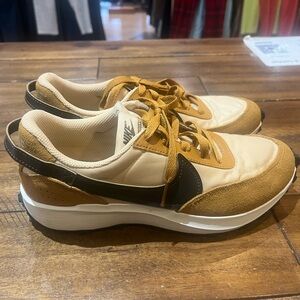 Nike Men's Beige and Brown Sneakers